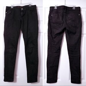 ELLE Size 6R Black Skinny Jeans